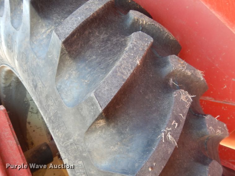 image for item DG4669 Brent 1084  grain cart