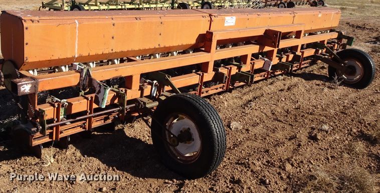 image for item DI0785 Tye  grain drill