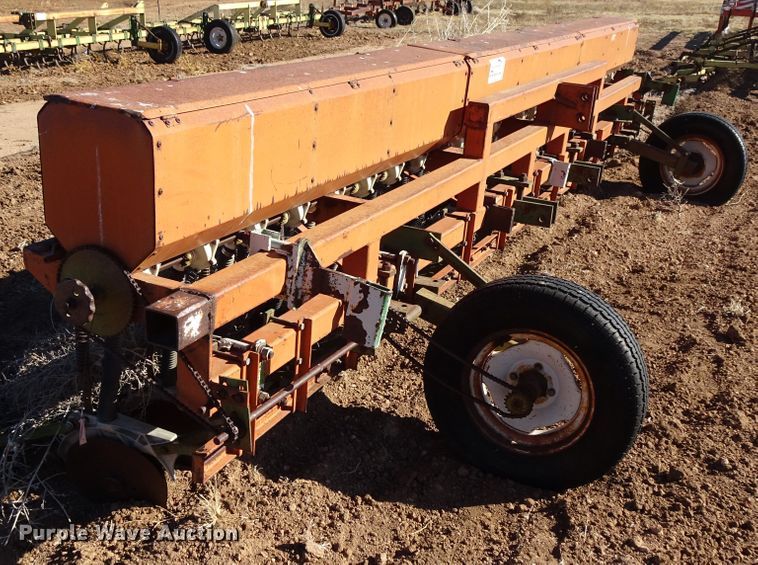 image for item DI0785 Tye  grain drill