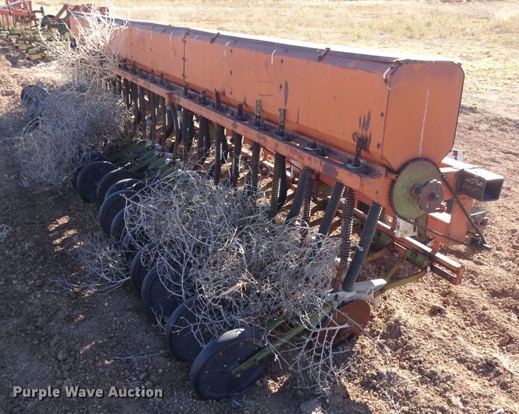 image for item DI0785 Tye  grain drill