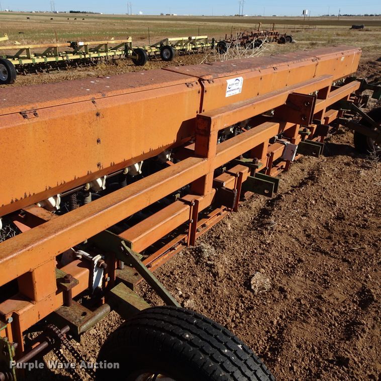 image for item DI0785 Tye  grain drill