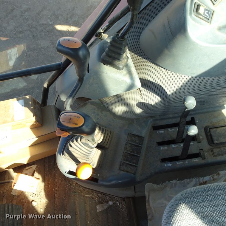 image for item DI0788 2006 McCormick CX75  MFWD tractor