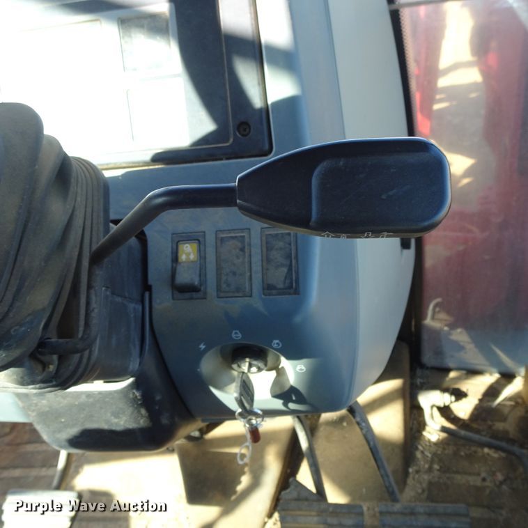 image for item DI0788 2006 McCormick CX75  MFWD tractor