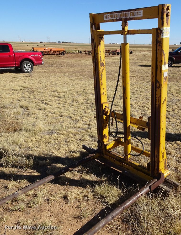 image for item DI0791 Vermeer bale spear