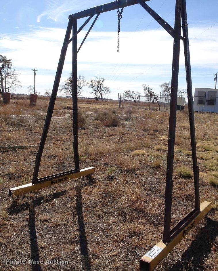 image for item DI0792 Overhead hoist frame