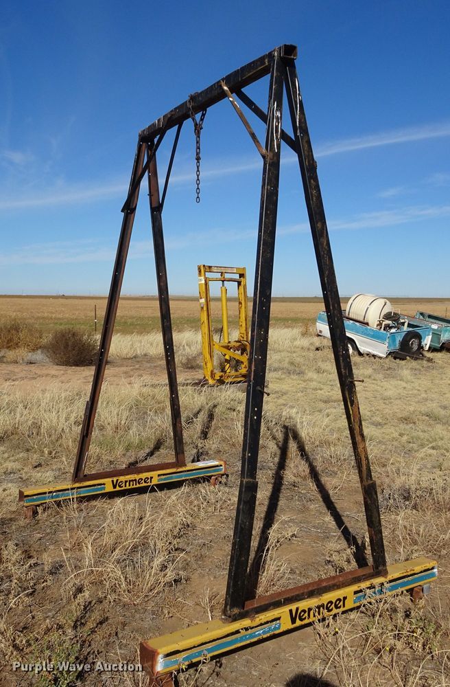 image for item DI0792 Overhead hoist frame