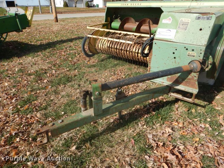 image for item DI1045 1974 John Deere 336  small square baler