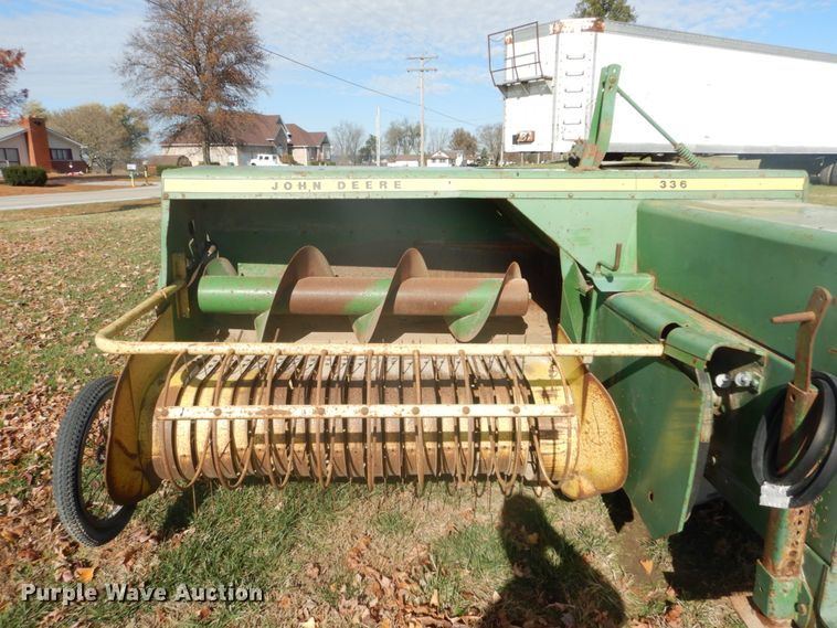 image for item DI1045 1974 John Deere 336  small square baler