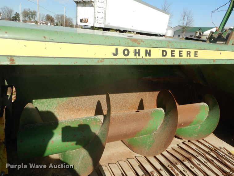 image for item DI1045 1974 John Deere 336  small square baler