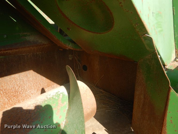 image for item DI1045 1974 John Deere 336  small square baler