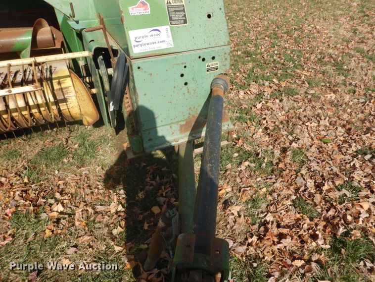 image for item DI1045 1974 John Deere 336  small square baler