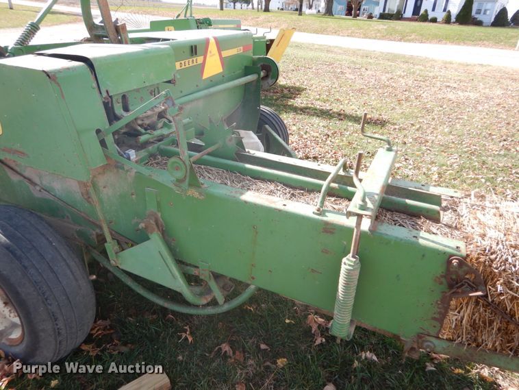 image for item DI1045 1974 John Deere 336  small square baler