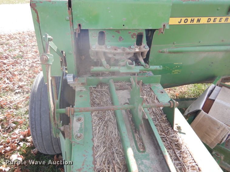 image for item DI1045 1974 John Deere 336  small square baler