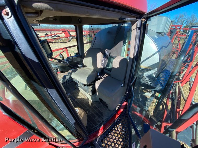 image for item DI3611 2006 Case IH Patriot SPX4410  sprayer
