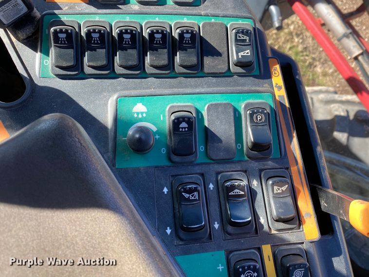 image for item DI3611 2006 Case IH Patriot SPX4410  sprayer