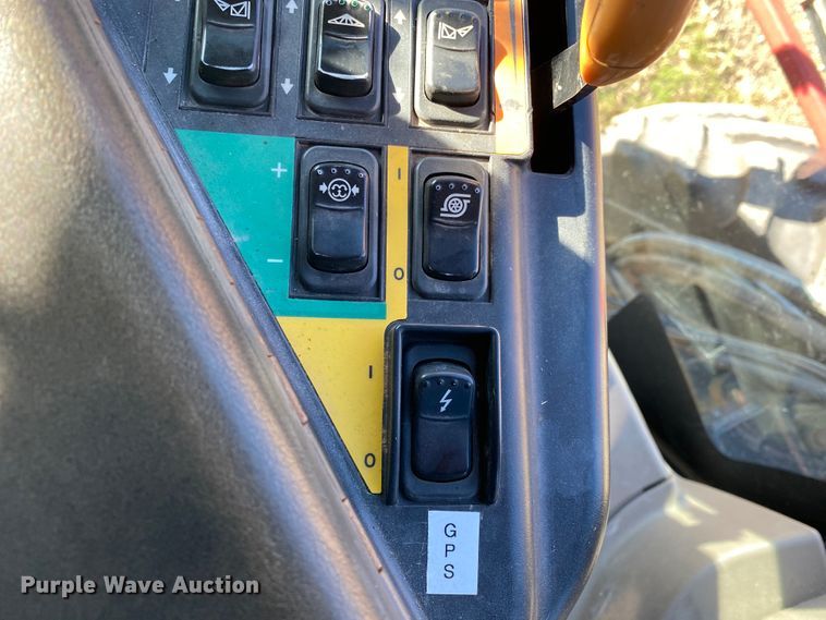 image for item DI3611 2006 Case IH Patriot SPX4410  sprayer