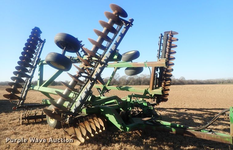 image for item DI7355 John Deere 630 disk