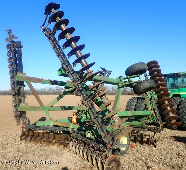 image for item DI7355 John Deere 630 disk