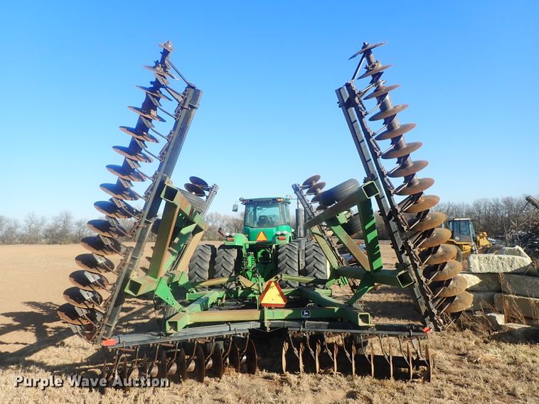 image for item DI7355 John Deere 630 disk