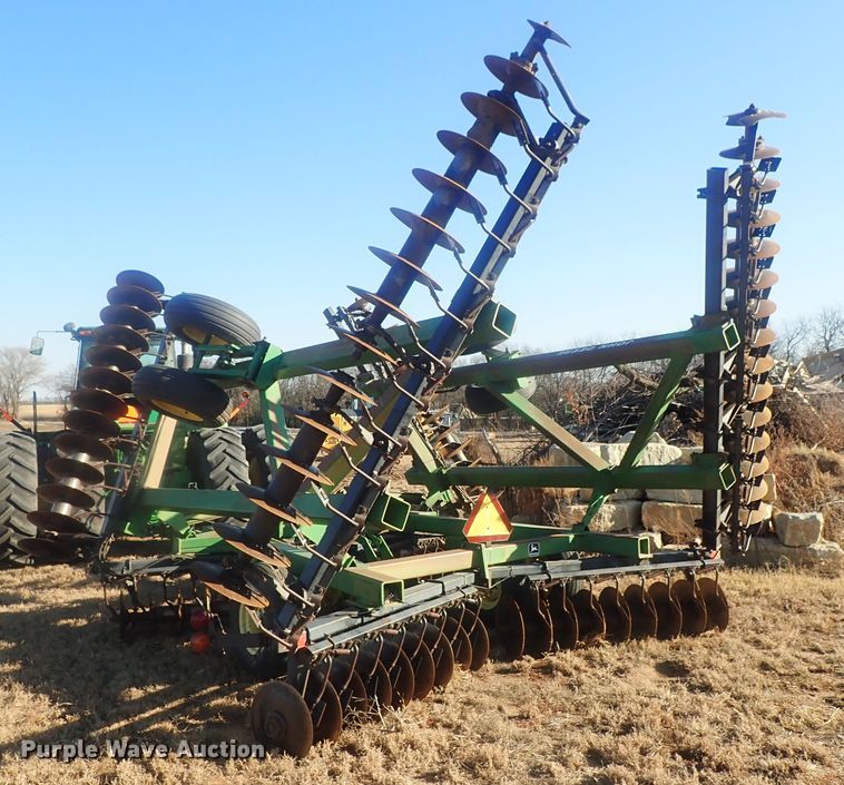 image for item DI7355 John Deere 630 disk