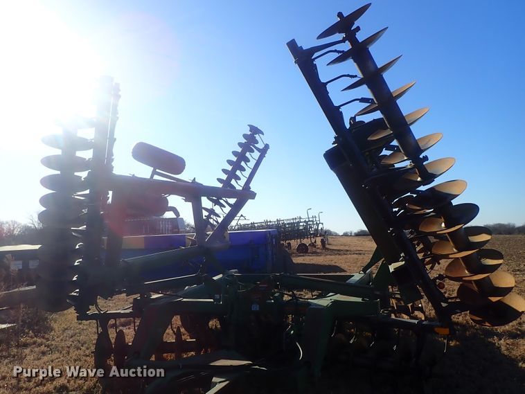 image for item DI7355 John Deere 630 disk