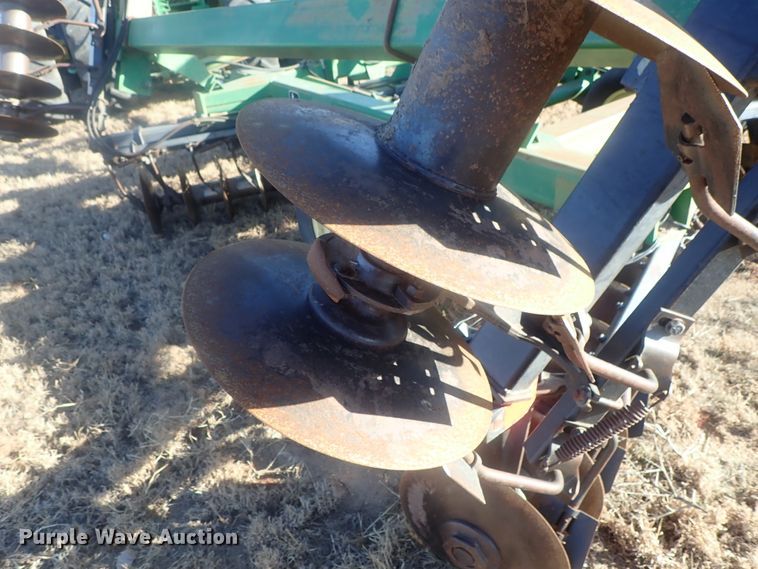 image for item DI7355 John Deere 630 disk