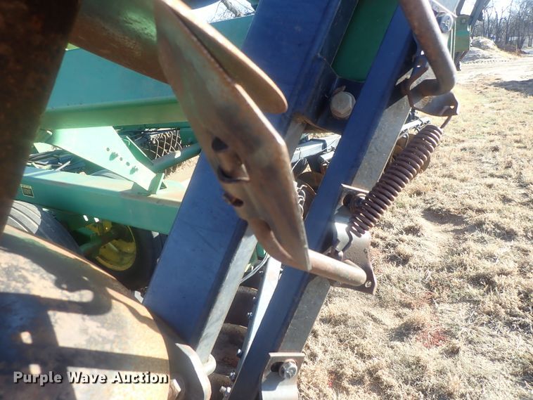 image for item DI7355 John Deere 630 disk