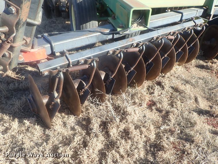 image for item DI7355 John Deere 630 disk