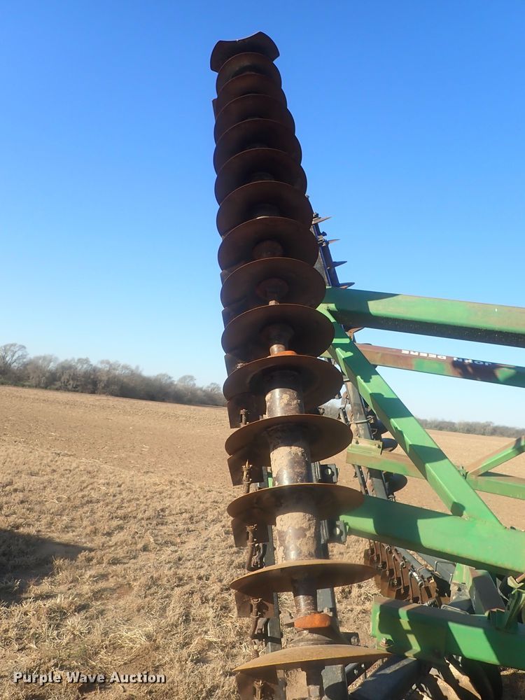 image for item DI7355 John Deere 630 disk