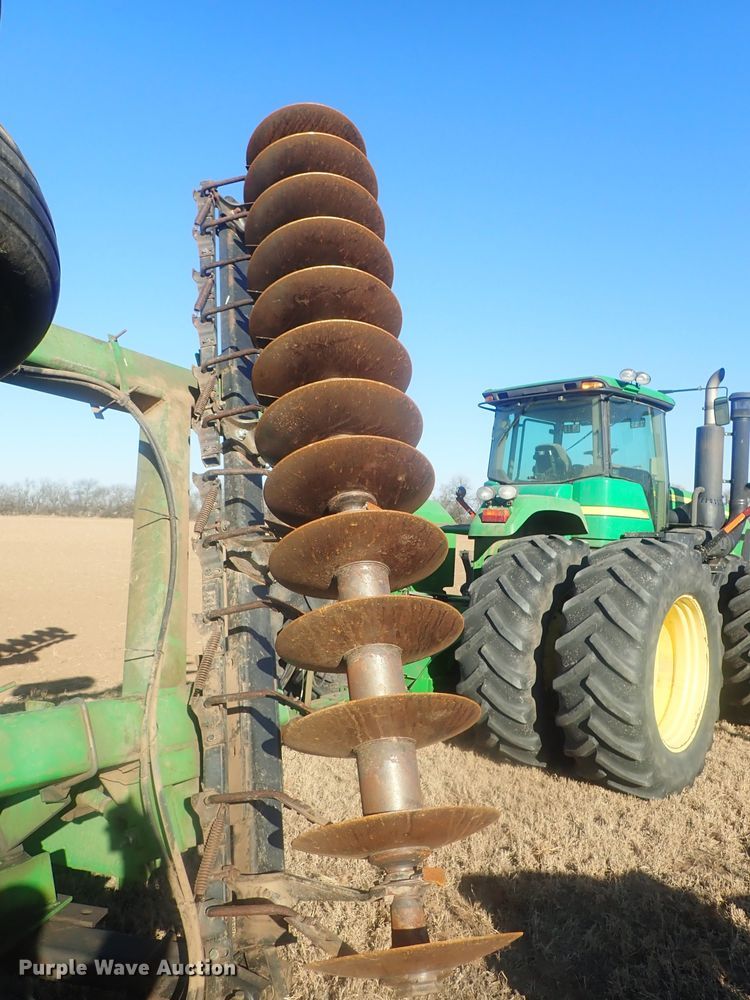 image for item DI7355 John Deere 630 disk