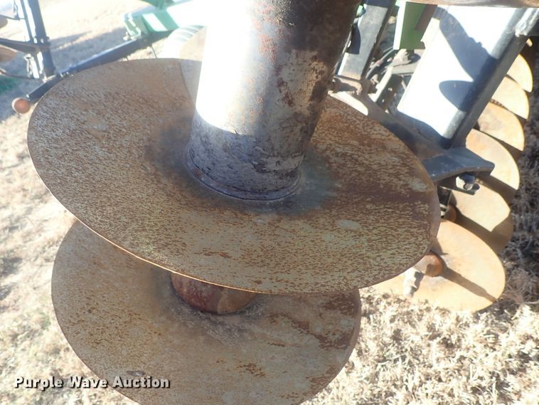 image for item DI7355 John Deere 630 disk