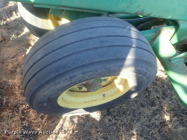 image for item DI7355 John Deere 630 disk