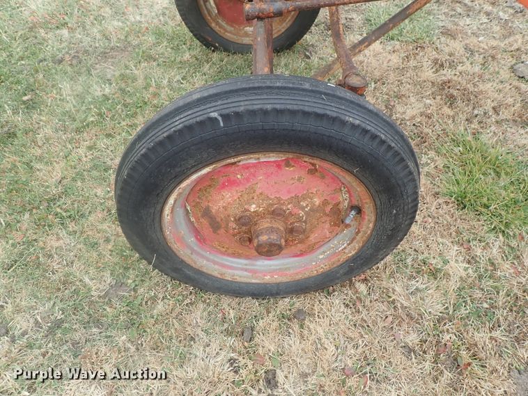 image for item DI7363 Allis Chalmers B  tractor