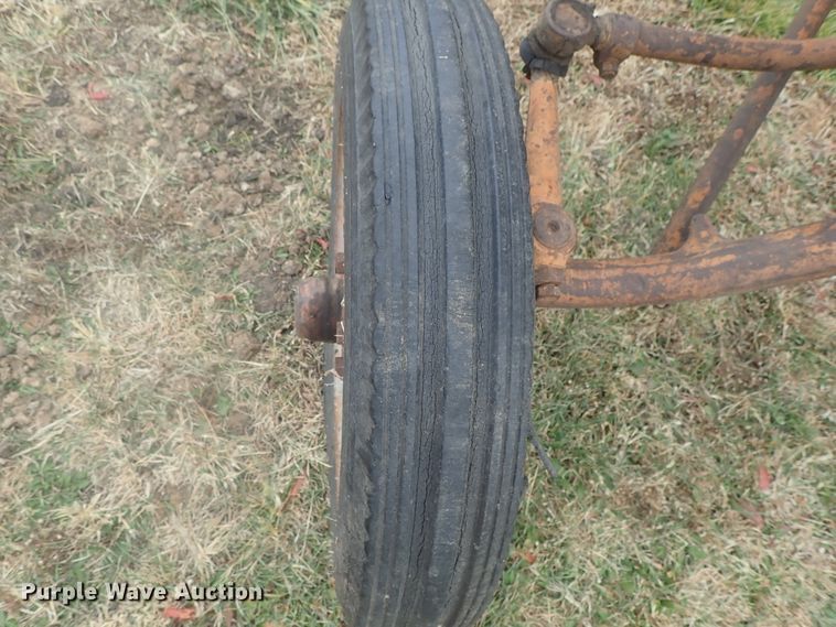 image for item DI7363 Allis Chalmers B  tractor