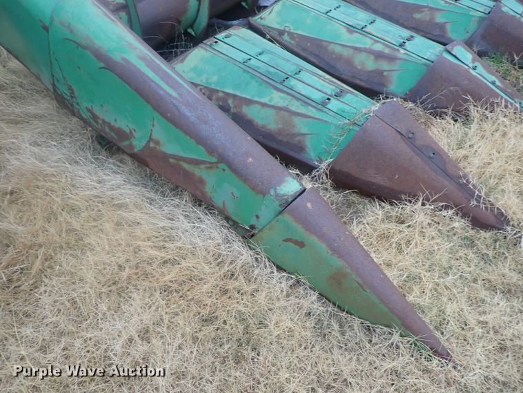 image for item DI7366 John Deere 653A all-crop head