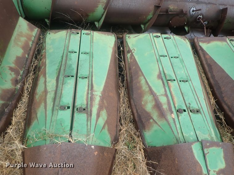 image for item DI7366 John Deere 653A all-crop head