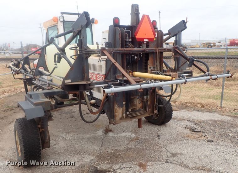 image for item DI7367 SpraCoupe Melroe 220  sprayer