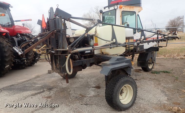 image for item DI7367 SpraCoupe Melroe 220  sprayer