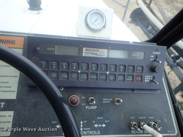 image for item DI7367 SpraCoupe Melroe 220  sprayer