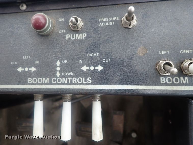 image for item DI7367 SpraCoupe Melroe 220  sprayer