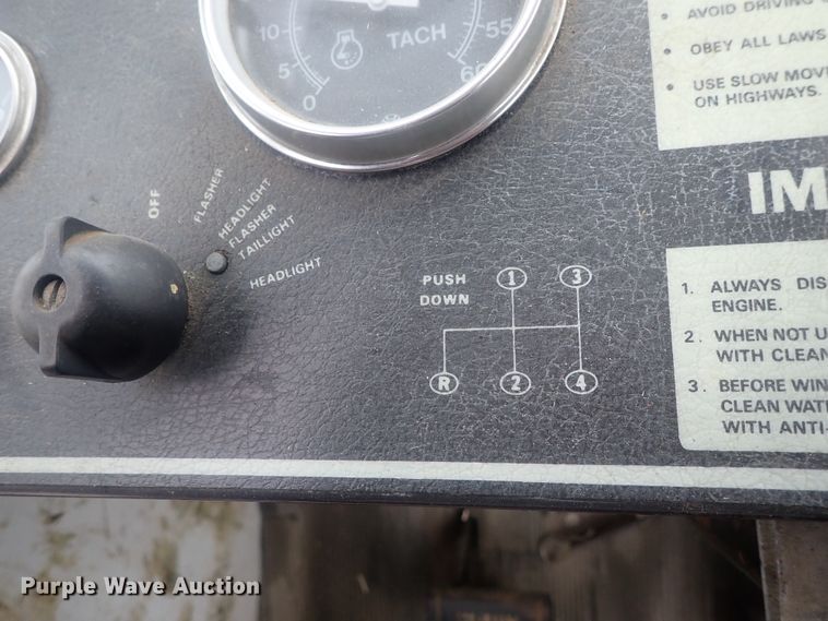 image for item DI7367 SpraCoupe Melroe 220  sprayer