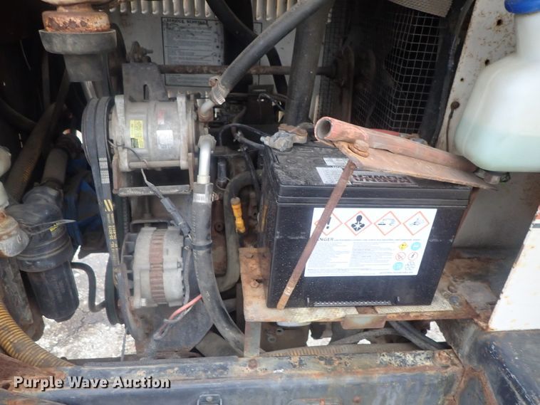 image for item DI7367 SpraCoupe Melroe 220  sprayer