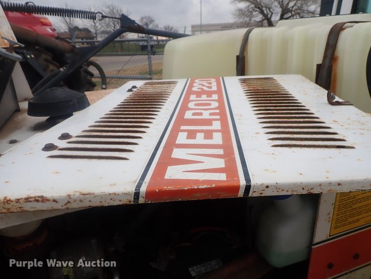 image for item DI7367 SpraCoupe Melroe 220  sprayer