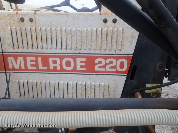 image for item DI7367 SpraCoupe Melroe 220  sprayer