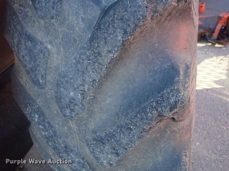 image for item DI7431 Kubota M108S  MFWD tractor