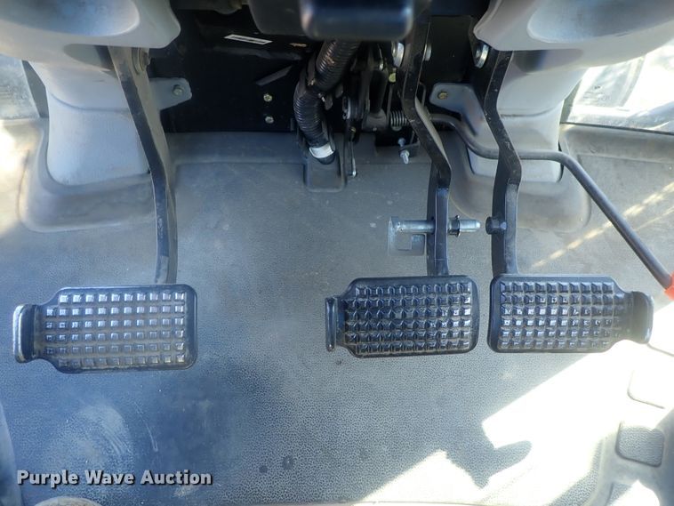 image for item DI7433 2008 New Holland T6030 Delta  tractor