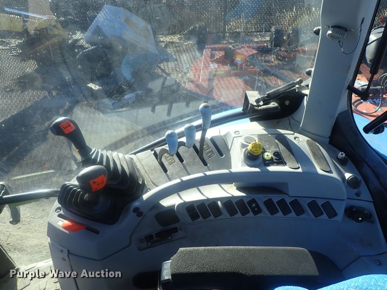 image for item DI7433 2008 New Holland T6030 Delta  tractor