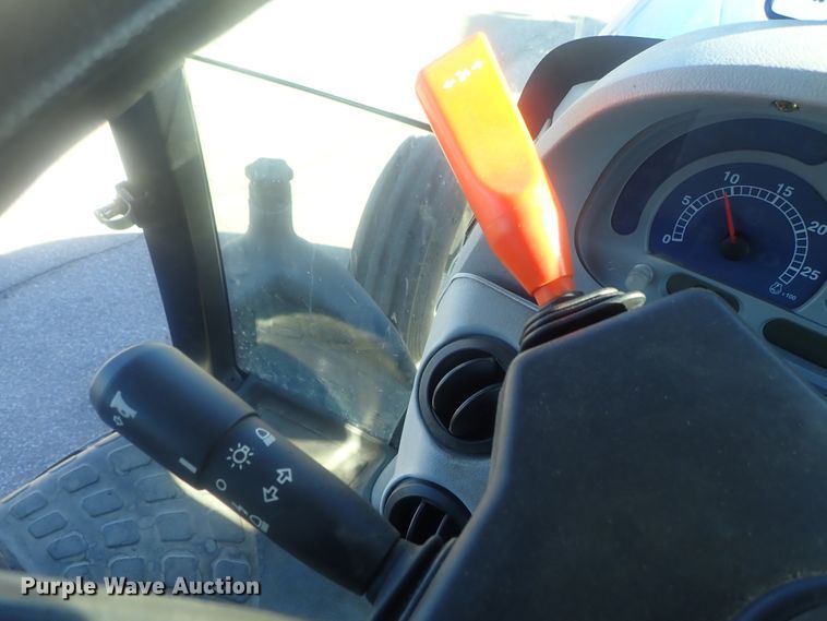 image for item DI7433 2008 New Holland T6030 Delta  tractor