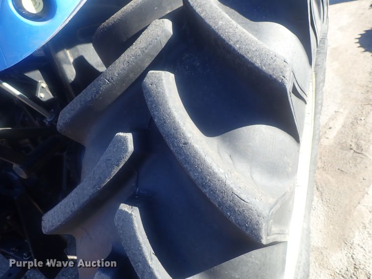 image for item DI7433 2008 New Holland T6030 Delta  tractor