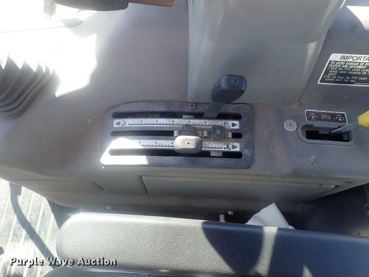 image for item DI7434 Kubota M108S  MFWD tractor